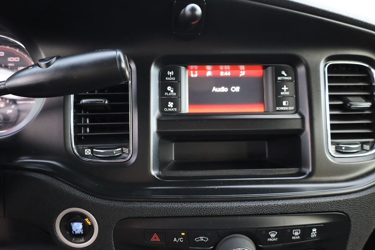 2011 Dodge Charger photo 18