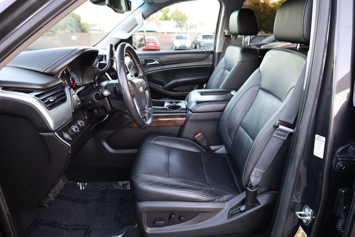 2016 Chevrolet Tahoe LT photo 13