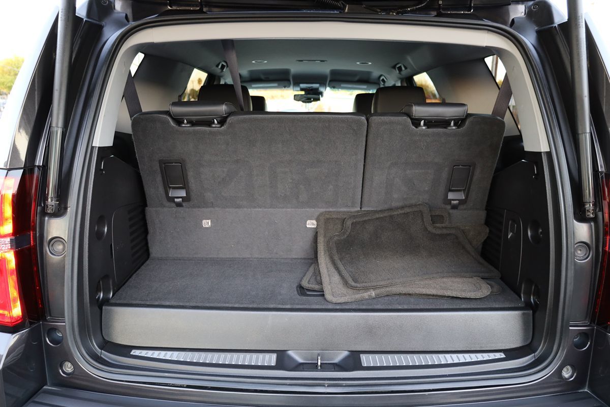 2016 Chevrolet Tahoe LT photo 16