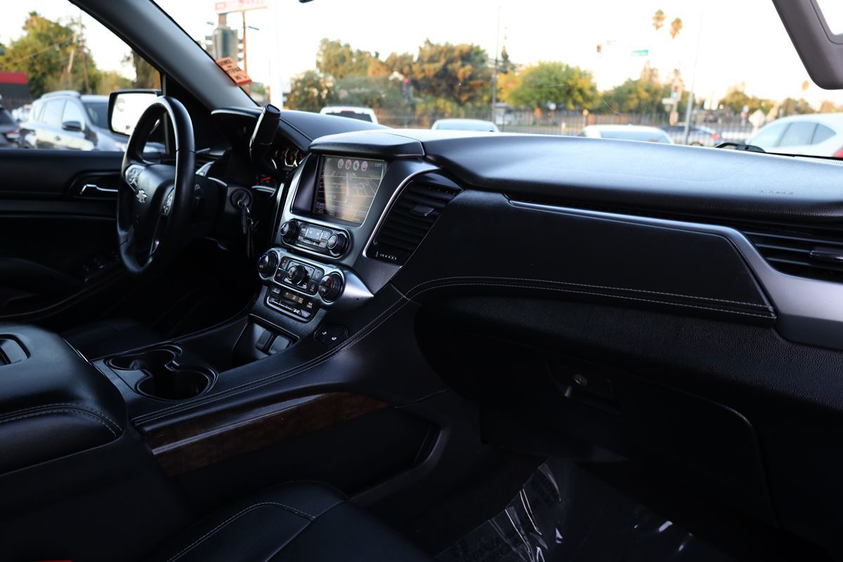 2016 Chevrolet Tahoe LT photo 23