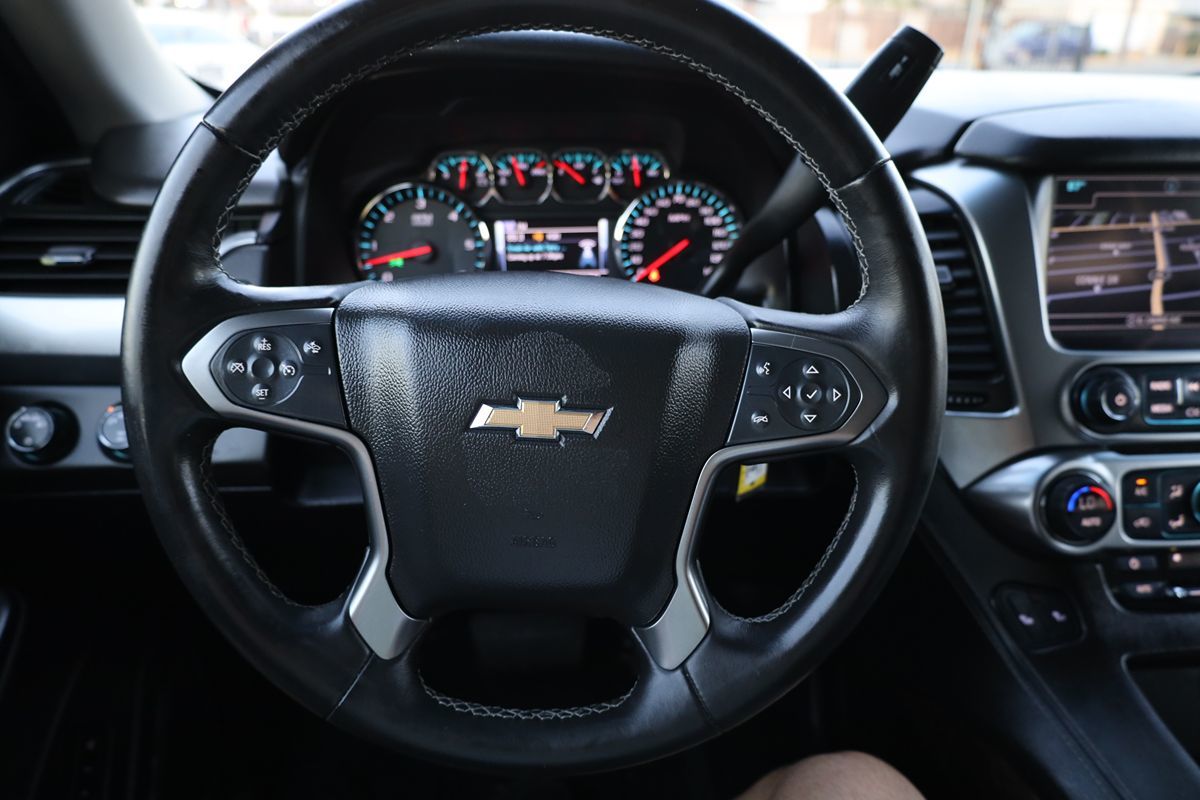 2016 Chevrolet Tahoe LT photo 29