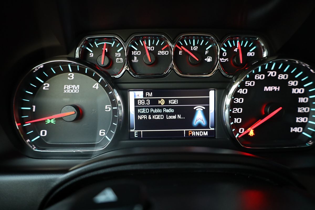 2016 Chevrolet Tahoe LT photo 32