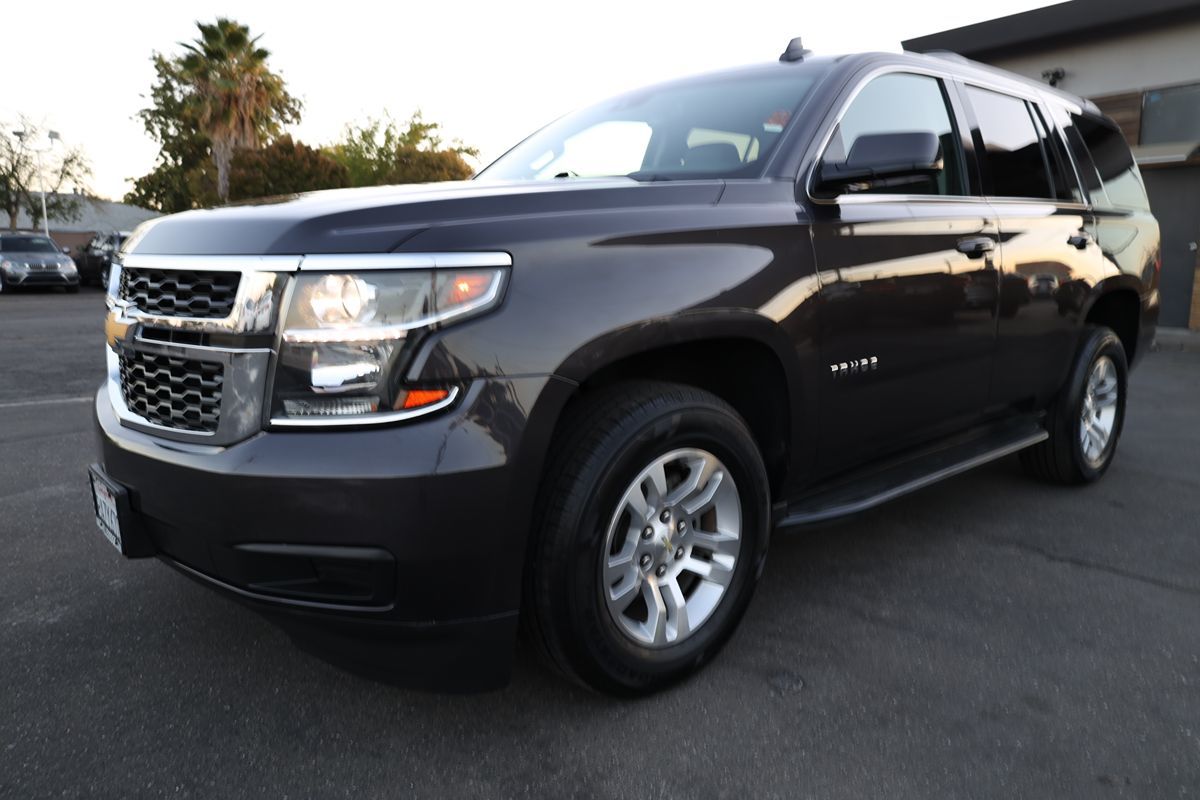 2016 Chevrolet Tahoe LT photo 41