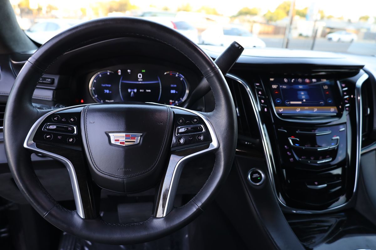 2017 Cadillac Escalade ESV Platinum photo 35
