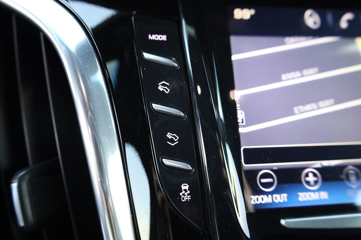 2017 Cadillac Escalade ESV Platinum photo 42