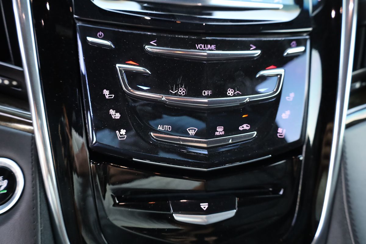 2017 Cadillac Escalade ESV Platinum photo 44