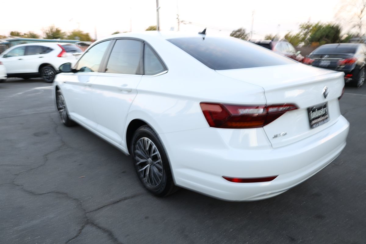2019 Volkswagen Jetta SEL photo 6