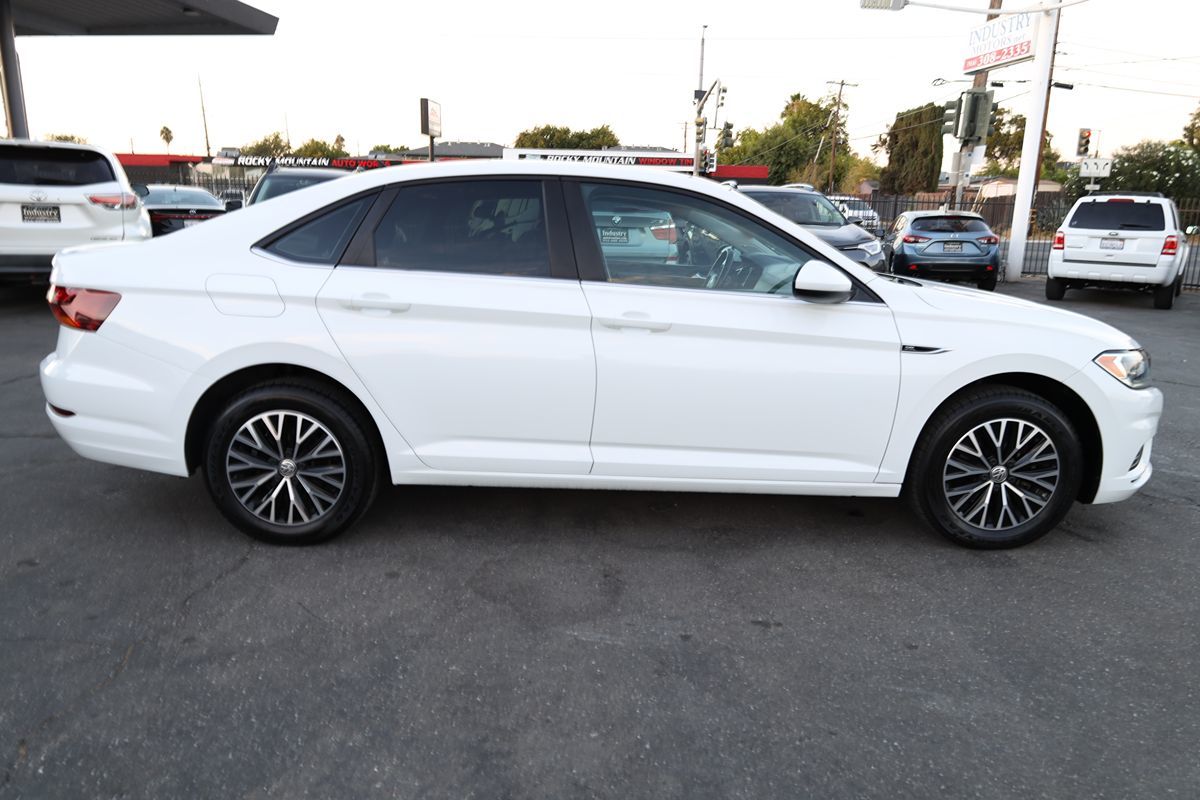 2019 Volkswagen Jetta SEL photo 8