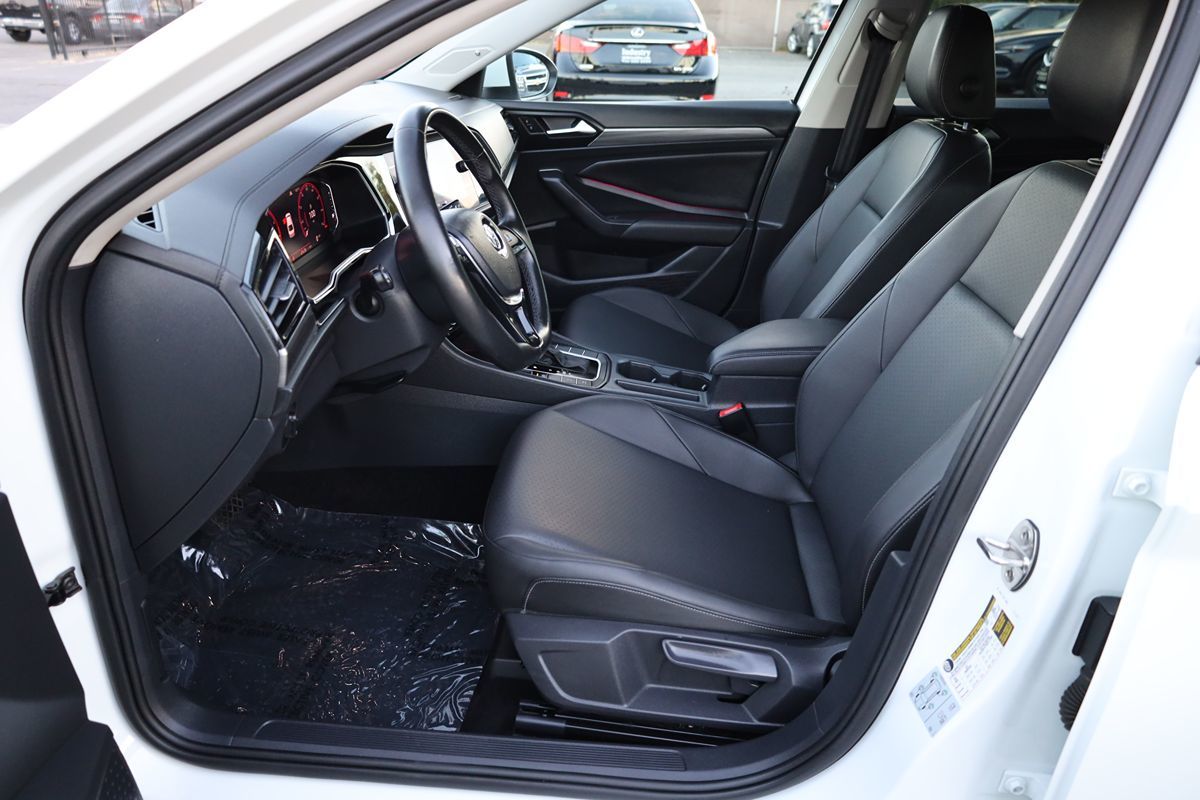 2019 Volkswagen Jetta SEL photo 11