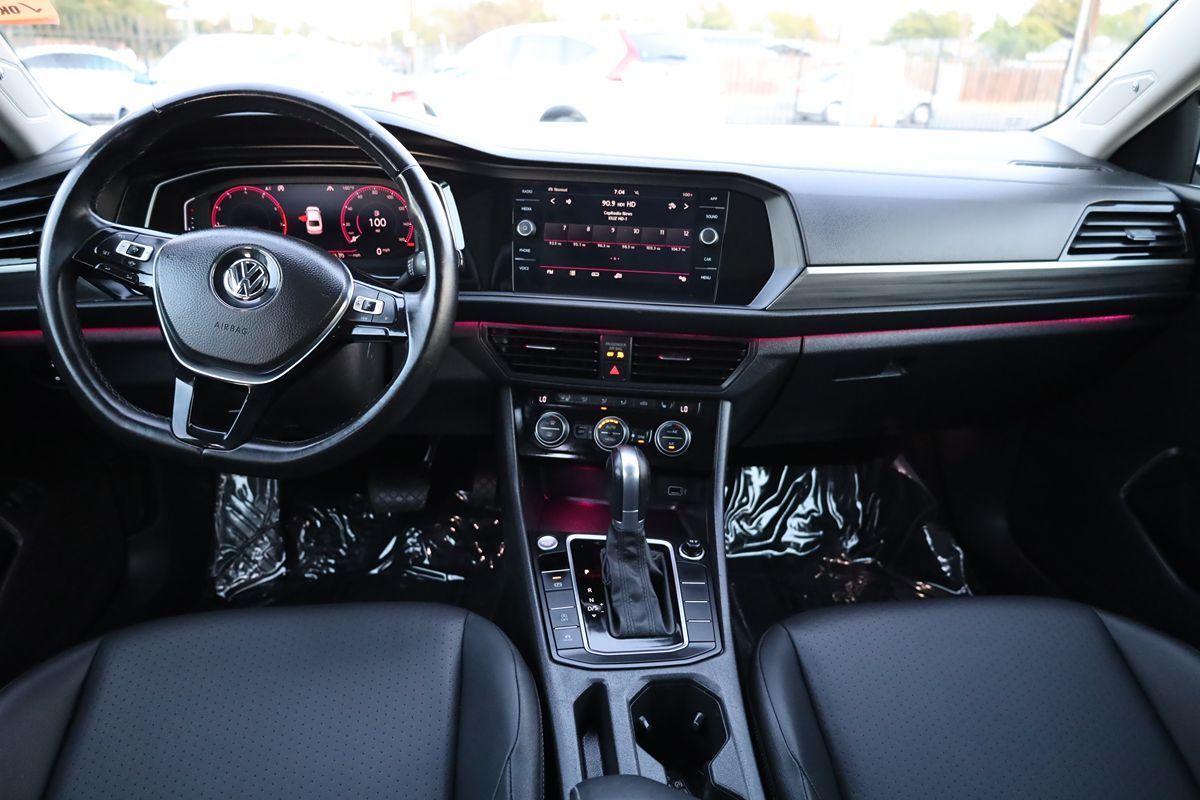 2019 Volkswagen Jetta SEL photo 18