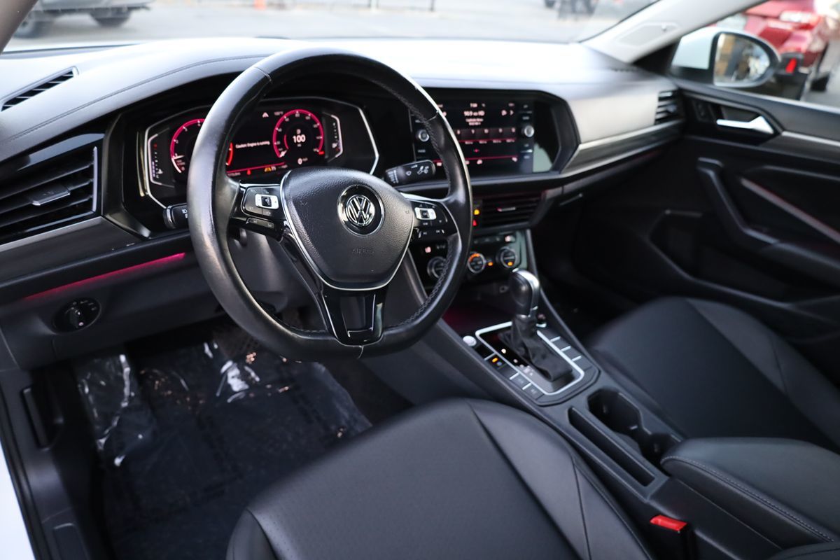 2019 Volkswagen Jetta SEL photo 19