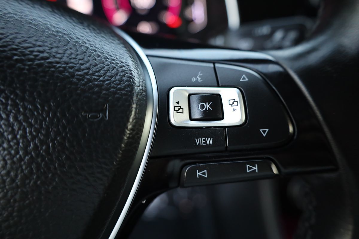 2019 Volkswagen Jetta SEL photo 22