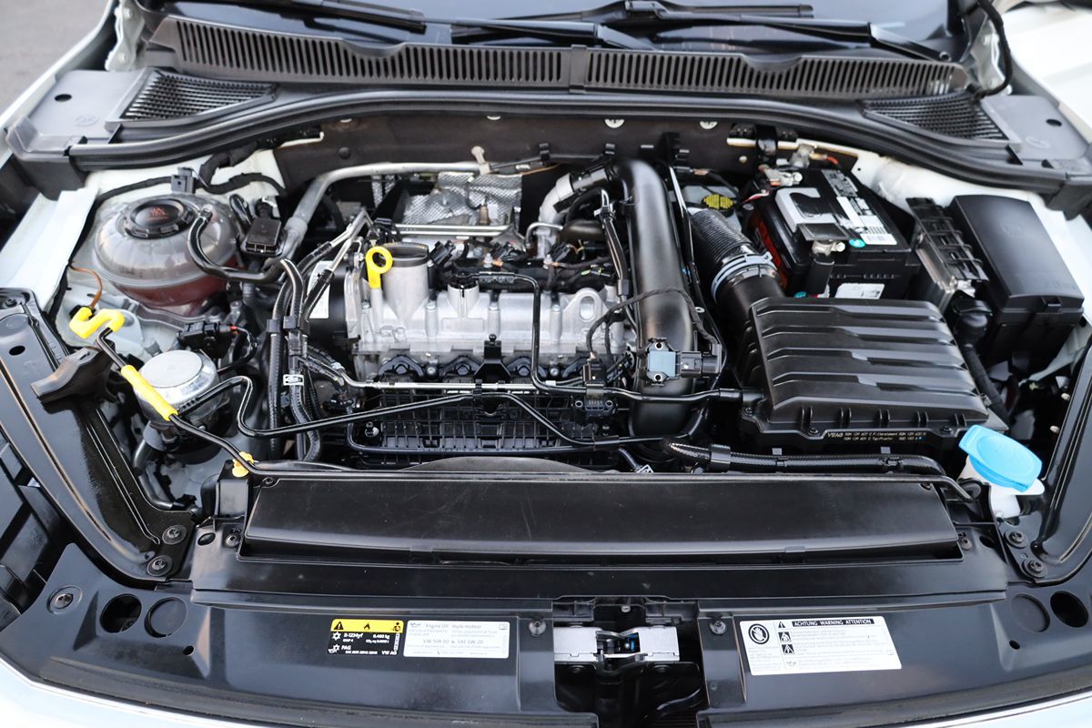 2019 Volkswagen Jetta SEL photo 31