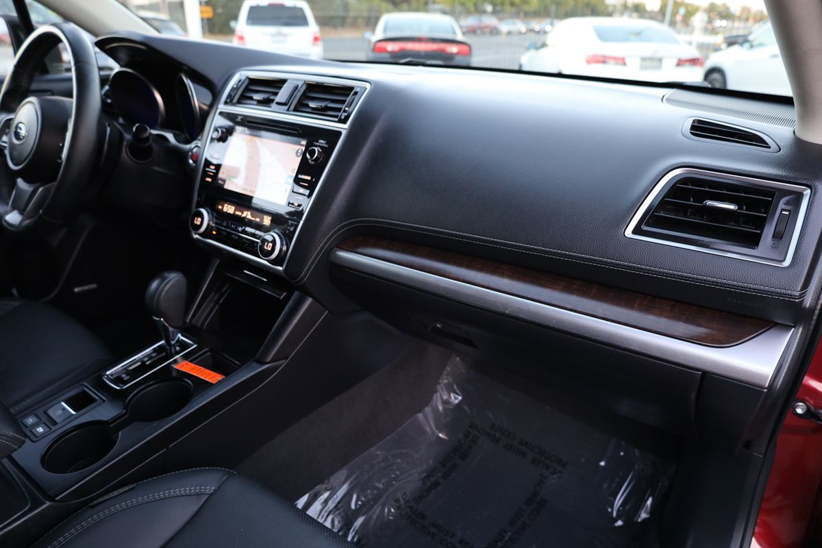 2019 Subaru Outback Limited photo 15