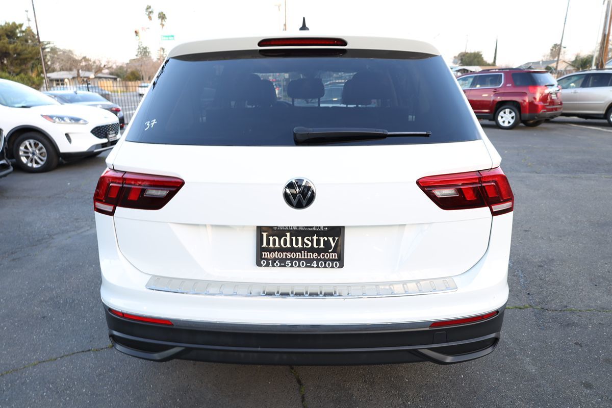 2022 Volkswagen Tiguan SE - Photo 5