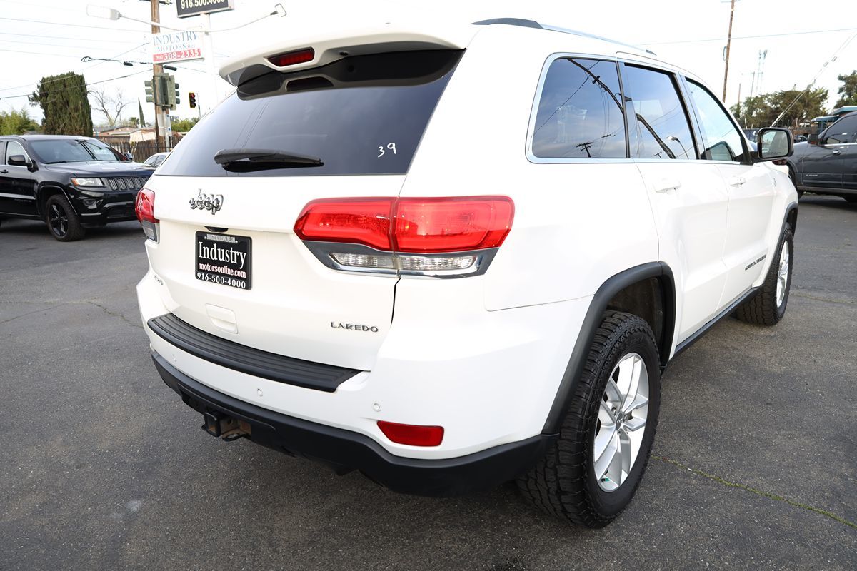 2017 Jeep Grand Cherokee Laredo E - Photo 4