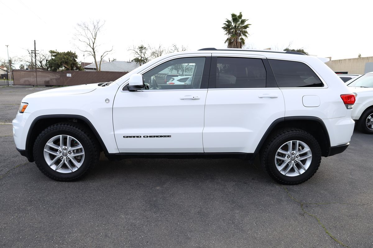 2017 Jeep Grand Cherokee Laredo E - Photo 7