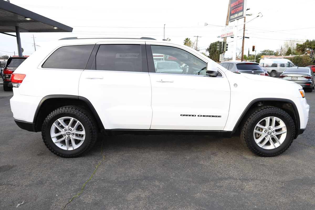2017 Jeep Grand Cherokee Laredo E - Photo 8