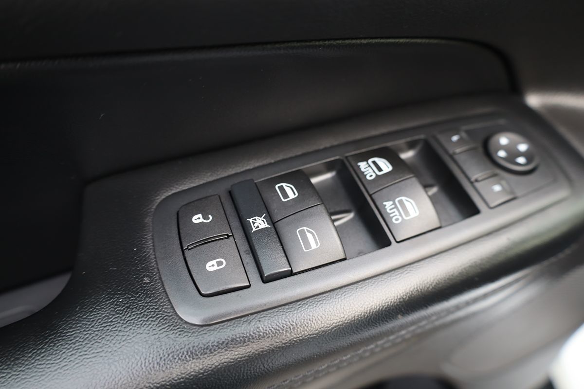 2017 Jeep Grand Cherokee Laredo E - Photo 10