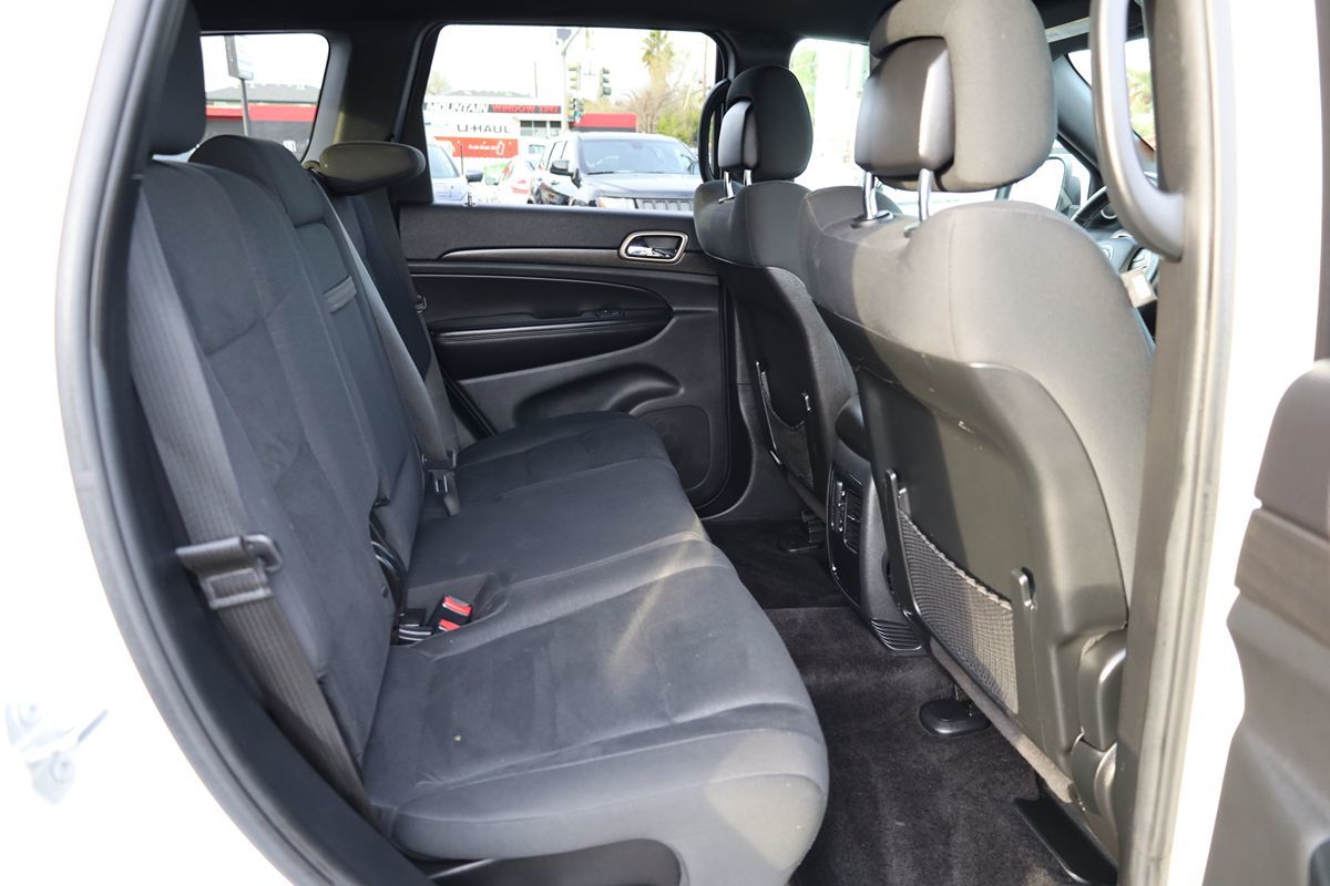 2017 Jeep Grand Cherokee Laredo E - Photo 14