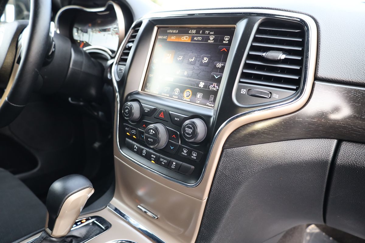 2017 Jeep Grand Cherokee Laredo E - Photo 18