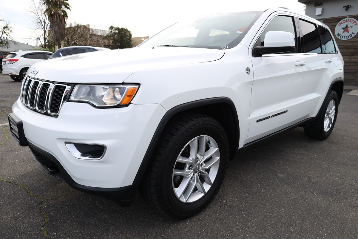 2017 Jeep Grand Cherokee Laredo E - Photo 35