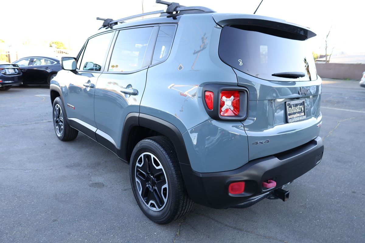 2015 Jeep Renegade Trailhawk - Photo 6