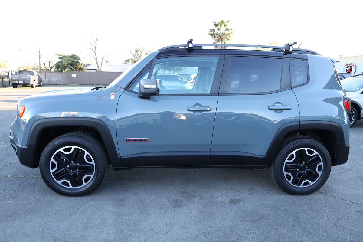 2015 Jeep Renegade Trailhawk - Photo 7