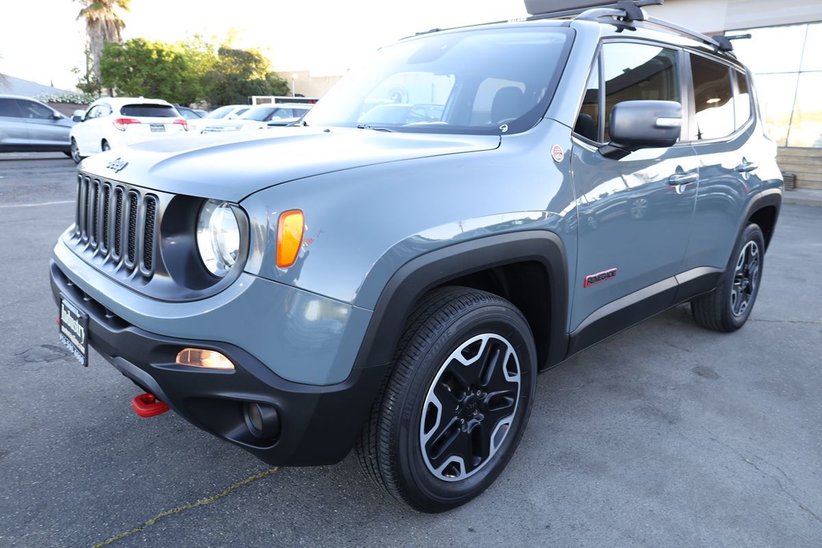 2015 Jeep Renegade Trailhawk - Photo 33