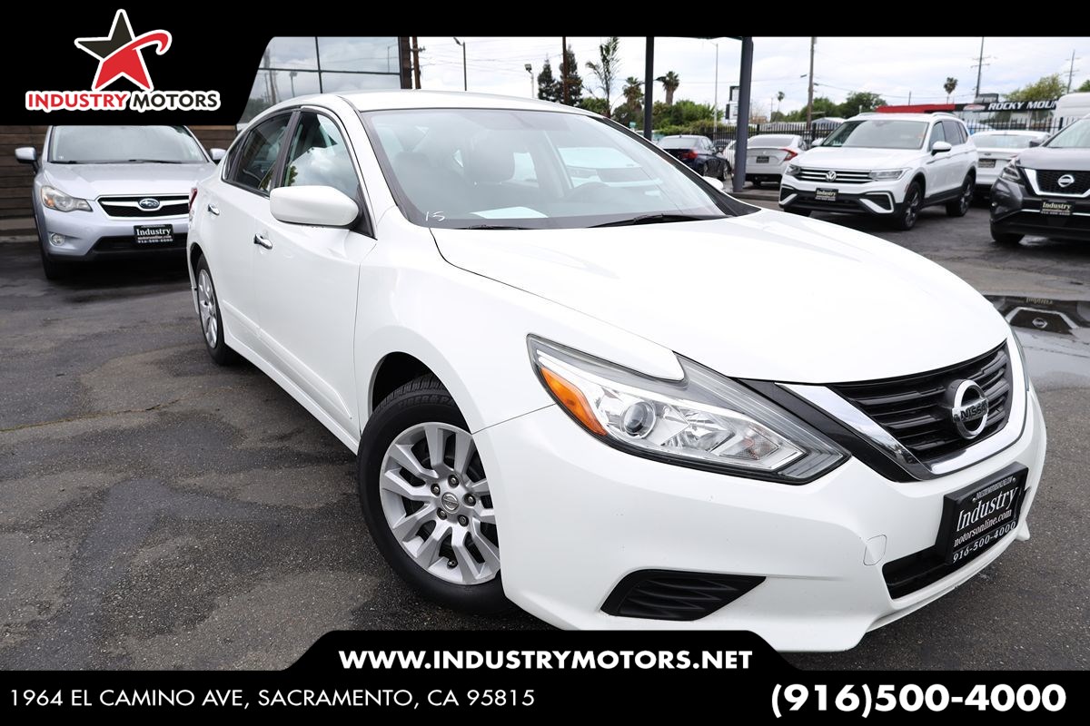 2017 Nissan Altima 2.5 S's photo