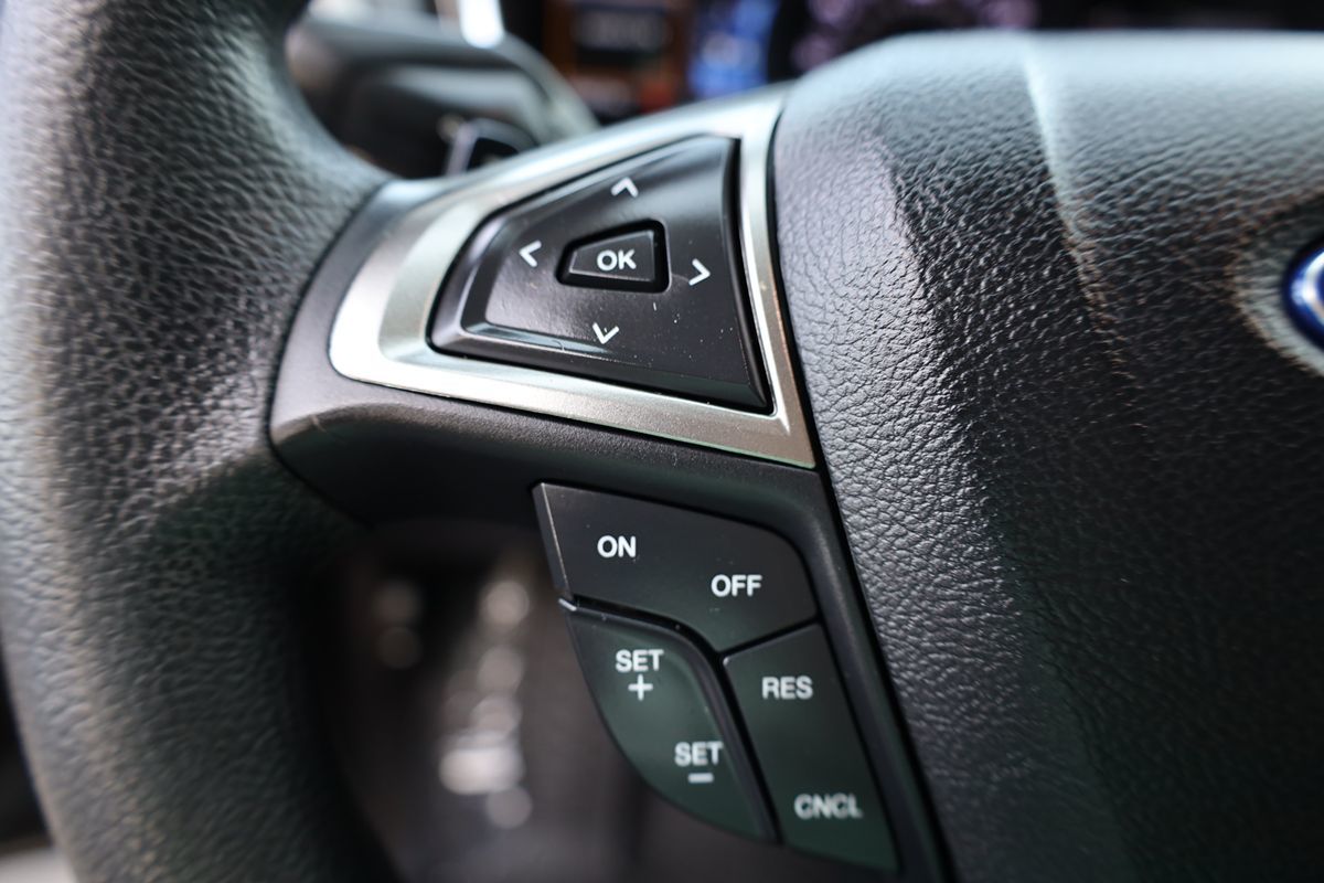 2017 Ford Fusion SE - Photo 20