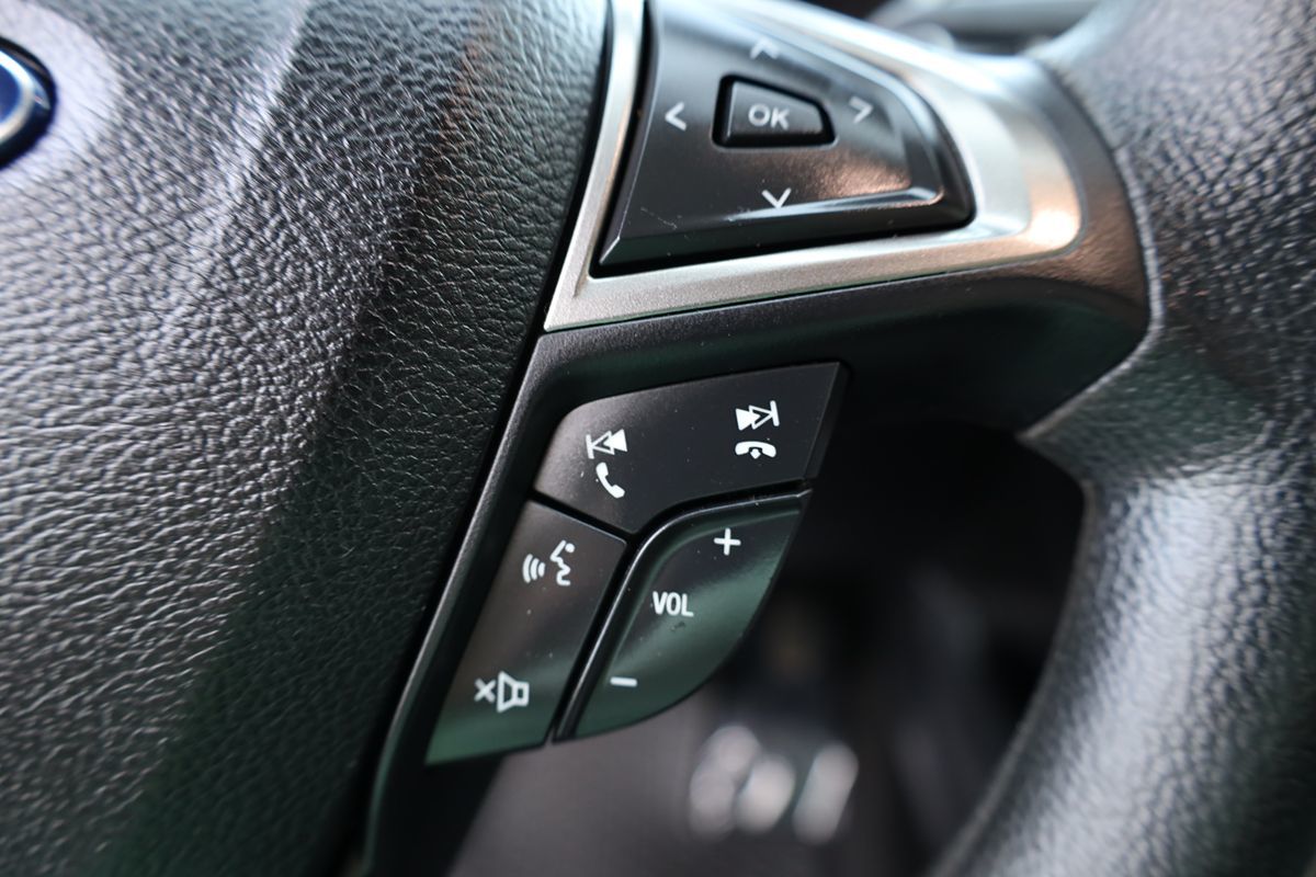 2017 Ford Fusion SE - Photo 21
