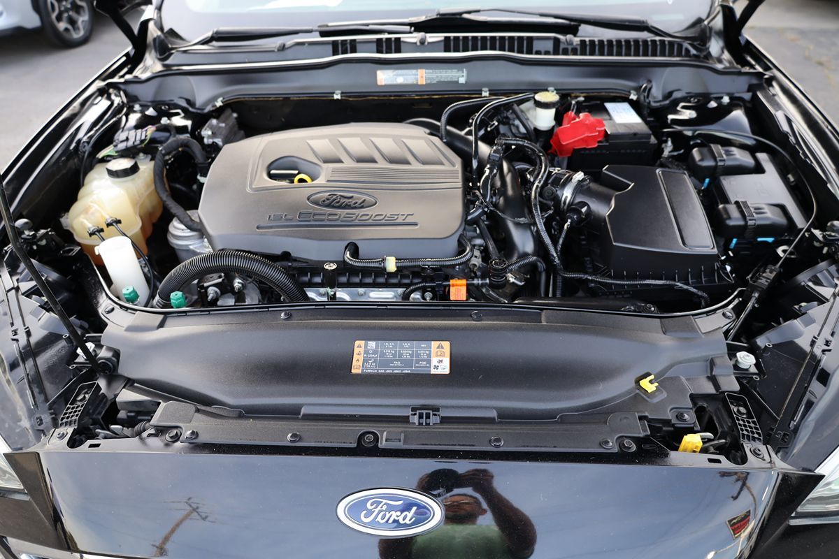 2017 Ford Fusion SE - Photo 28