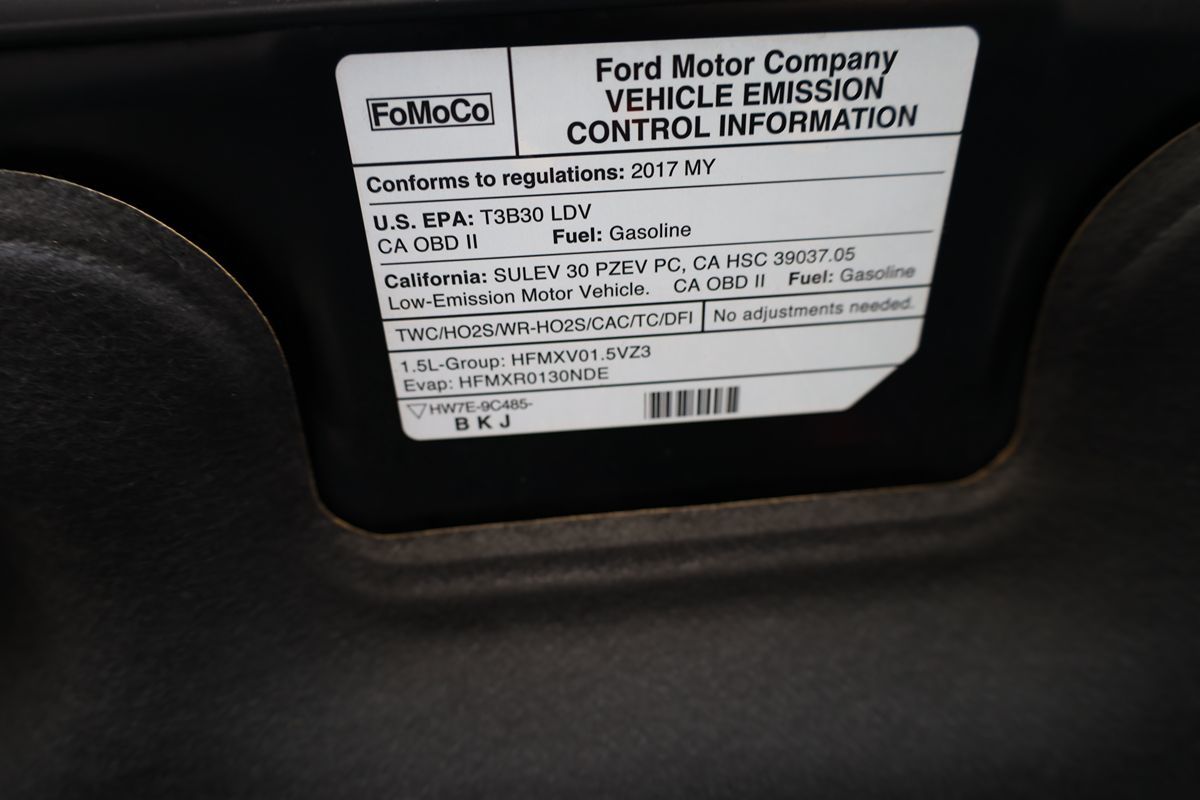 2017 Ford Fusion SE - Photo 29