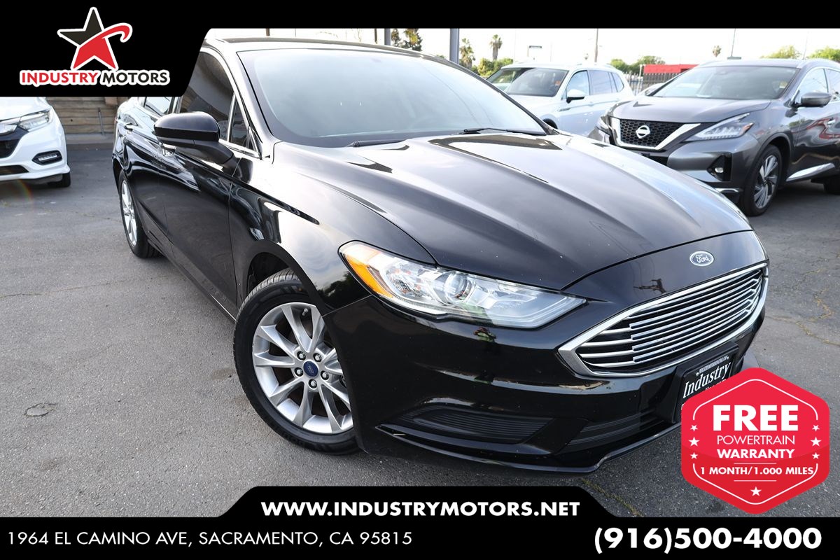2017 Ford Fusion SE FWD's photo