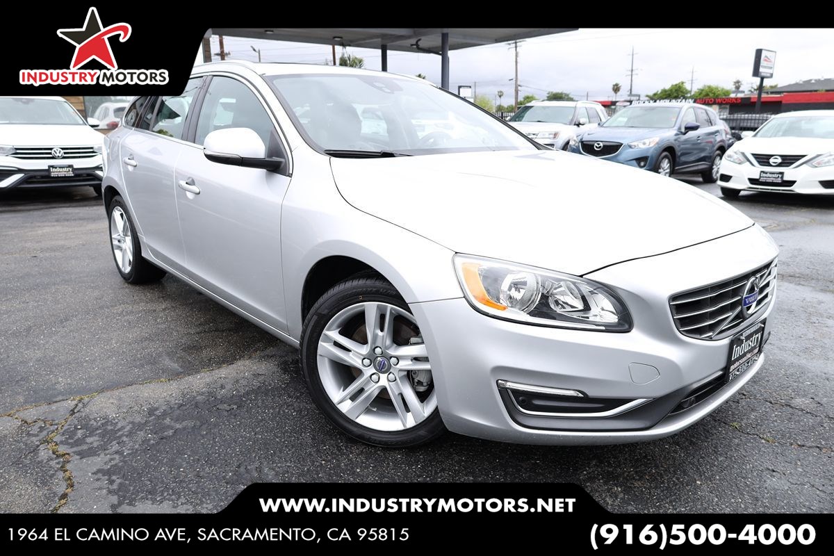 2015 Volvo V60 T5 Drive-E FWD Premier's photo