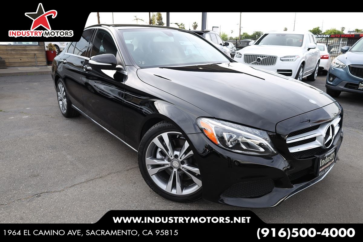 2015 Mercedes-Benz C-Class C300's photo