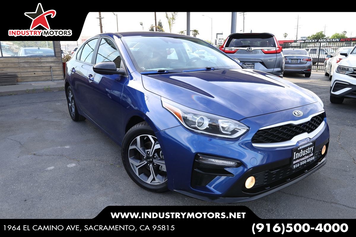 2021 Kia Forte LXS AT's photo