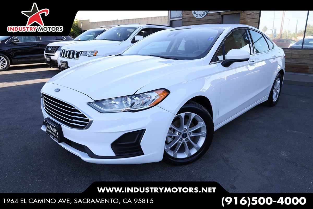 2020 Ford Fusion SE