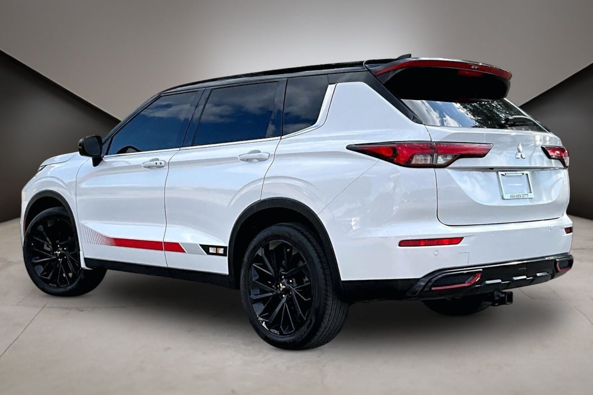 2023 Mitsubishi Outlander SE RALLIART - Photo 4