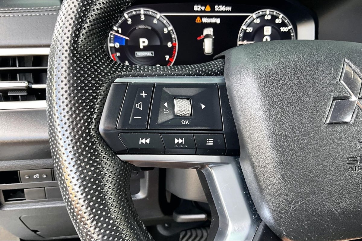2023 Mitsubishi Outlander SE RALLIART - Photo 10