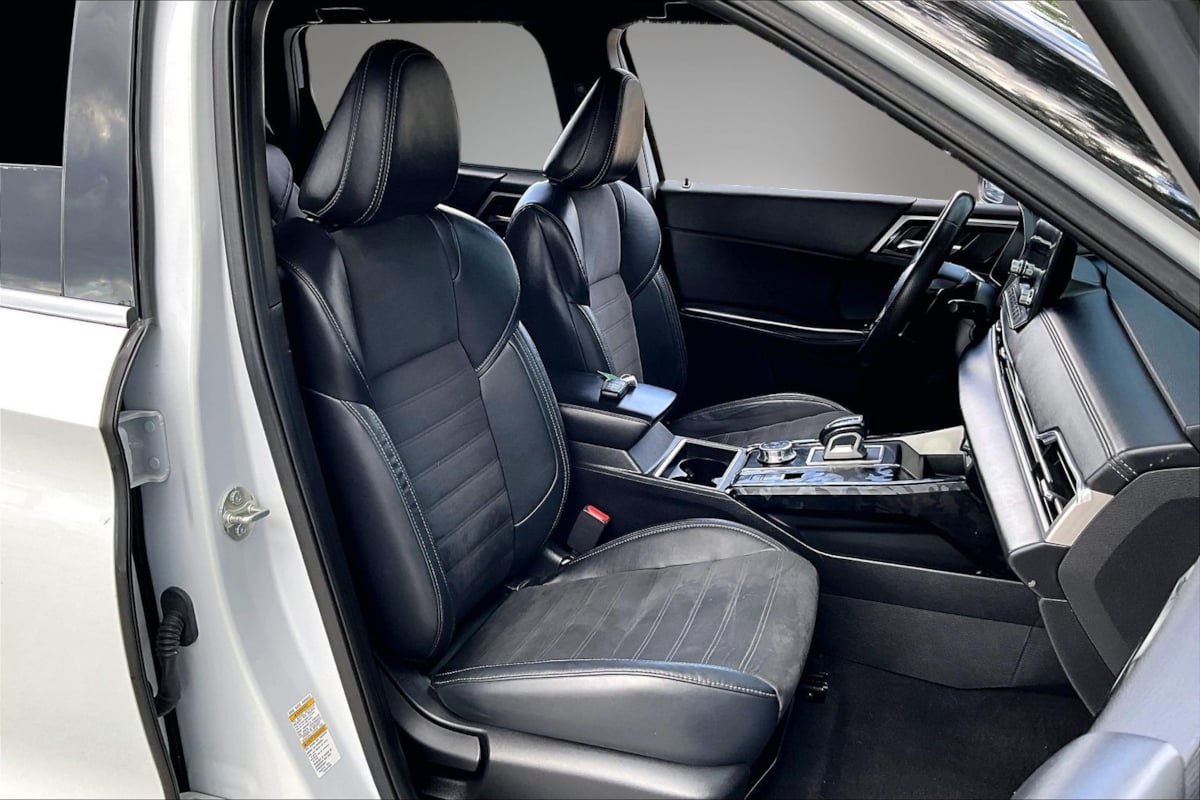 2023 Mitsubishi Outlander SE RALLIART - Photo 29