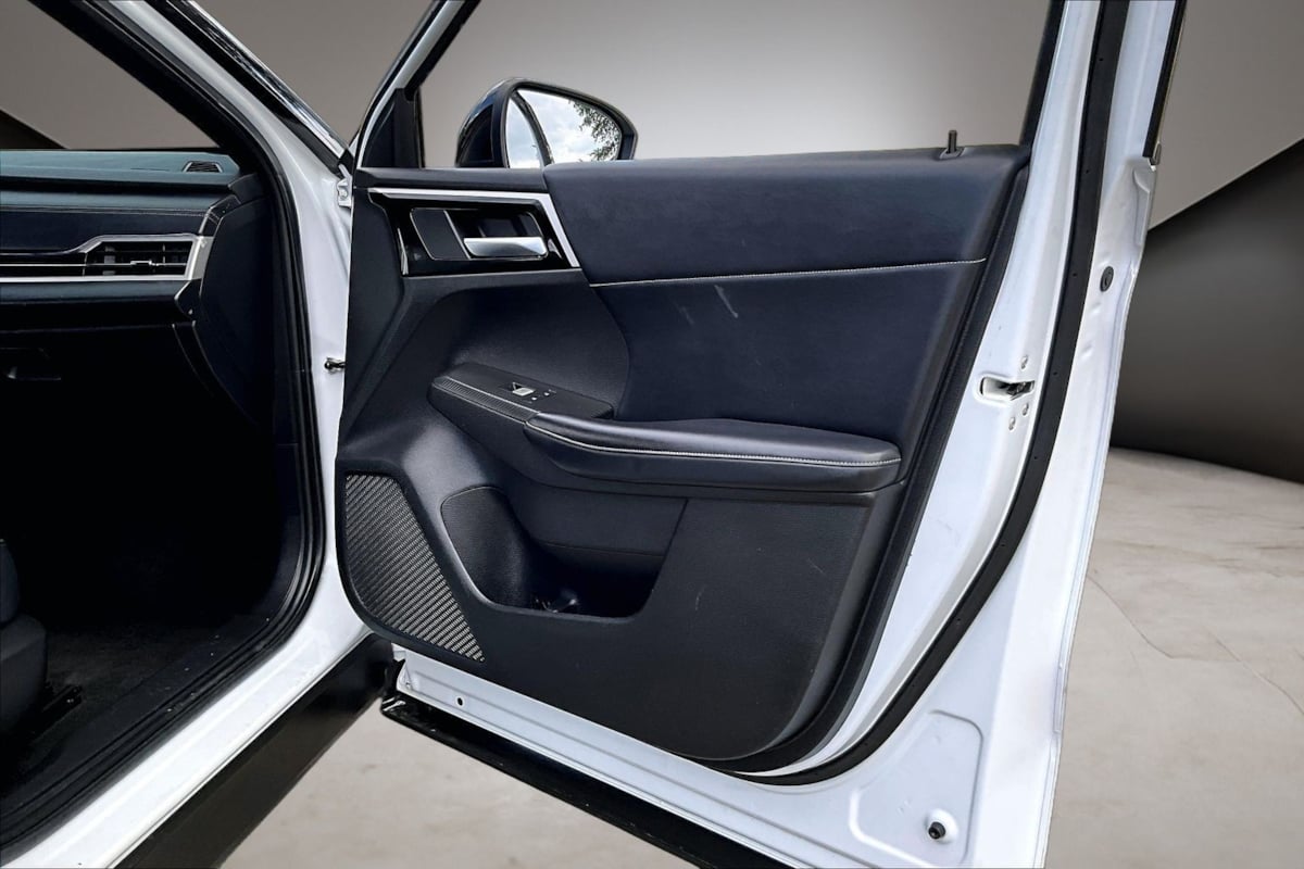 2023 Mitsubishi Outlander SE RALLIART - Photo 28