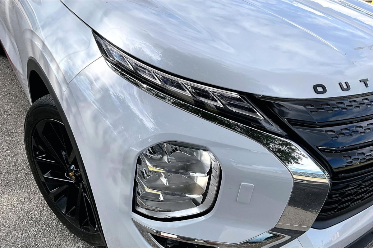 2023 Mitsubishi Outlander SE RALLIART - Photo 31