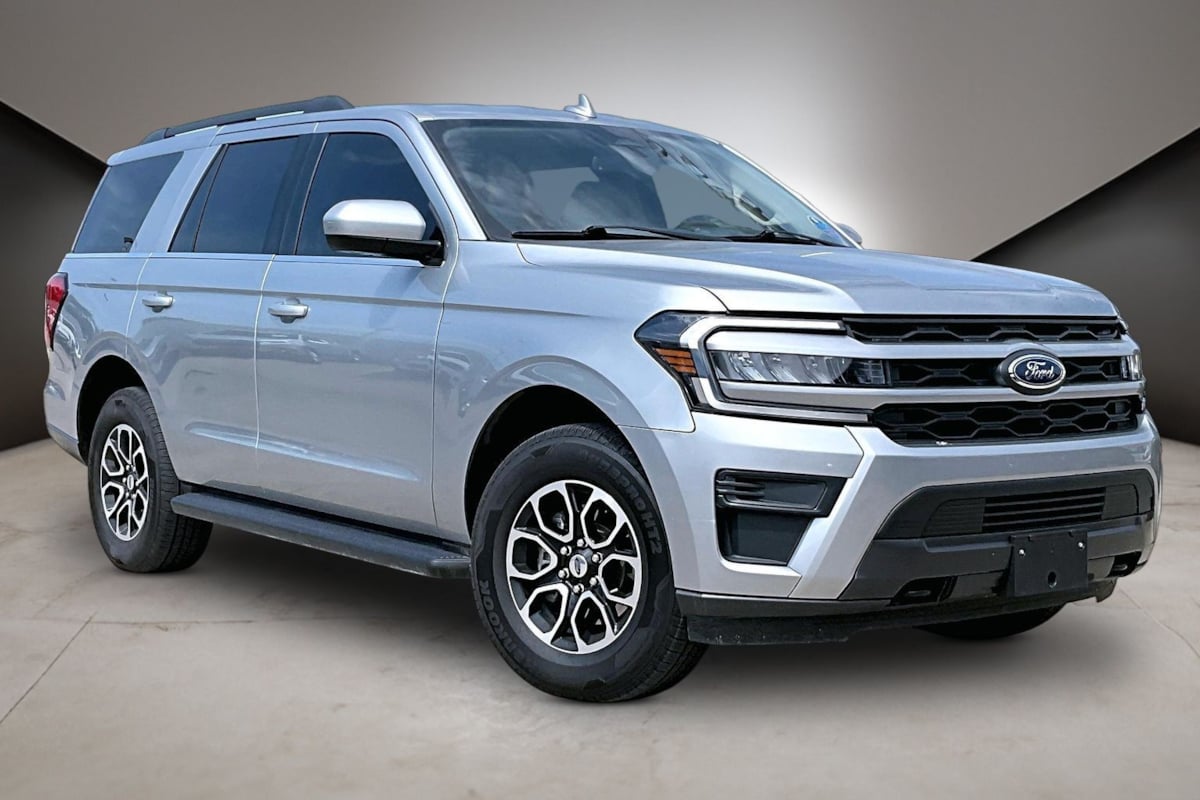 2022 Ford Expedition XLT - Photo 2