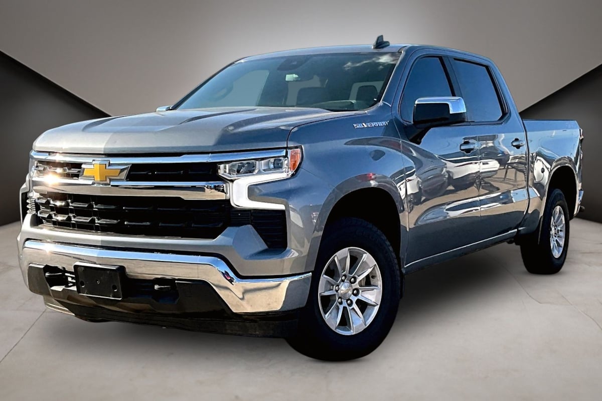 Chevrolet Silverado photo 36