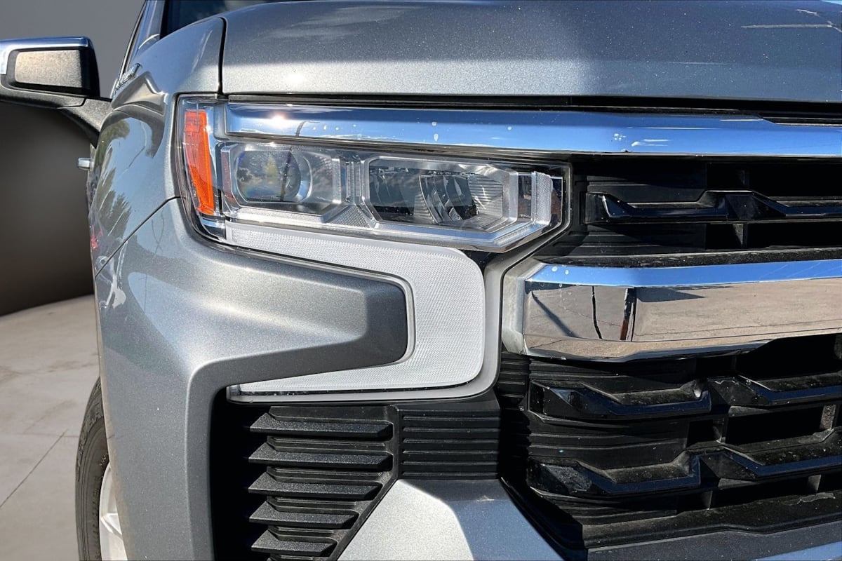 Chevrolet Silverado photo 31