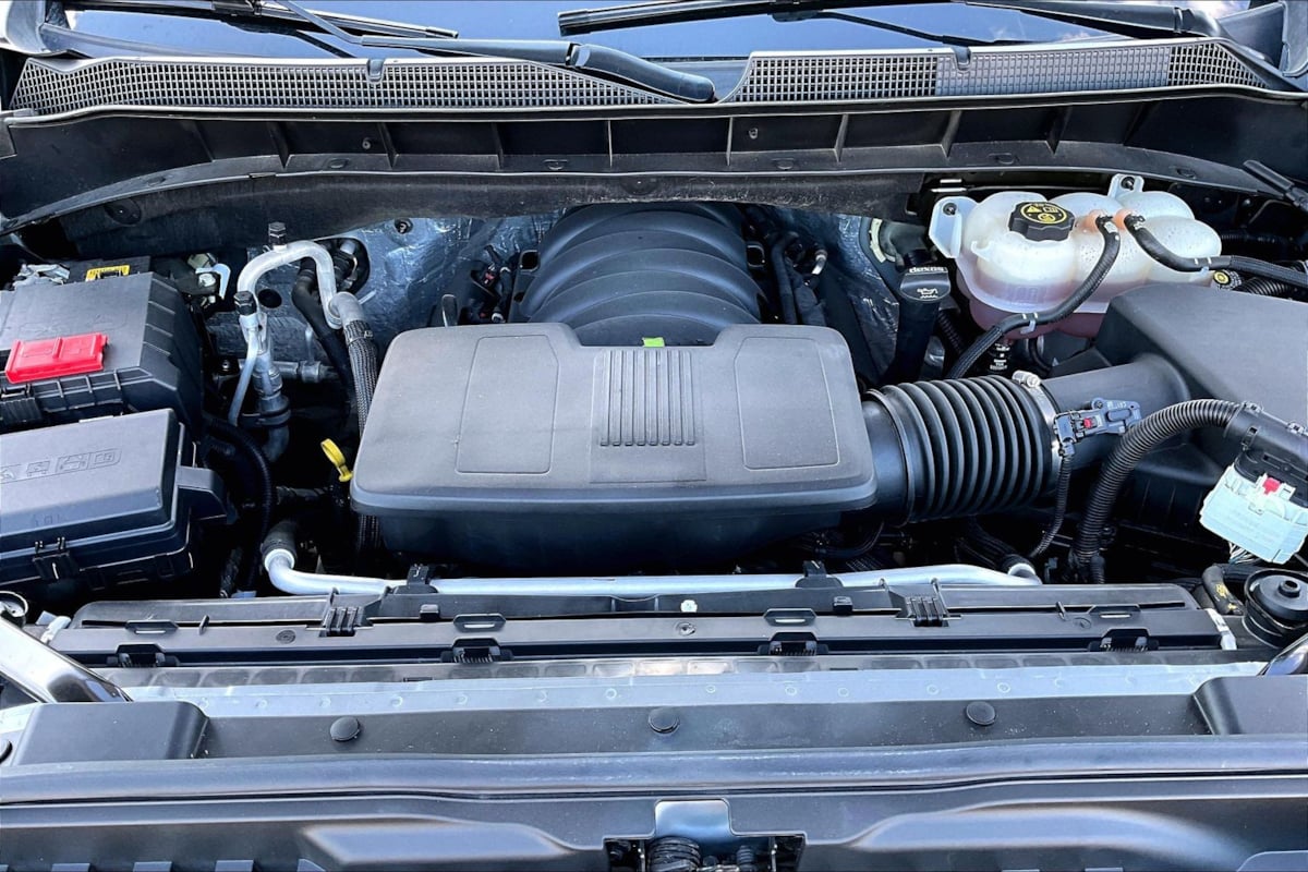 Chevrolet Silverado photo 30