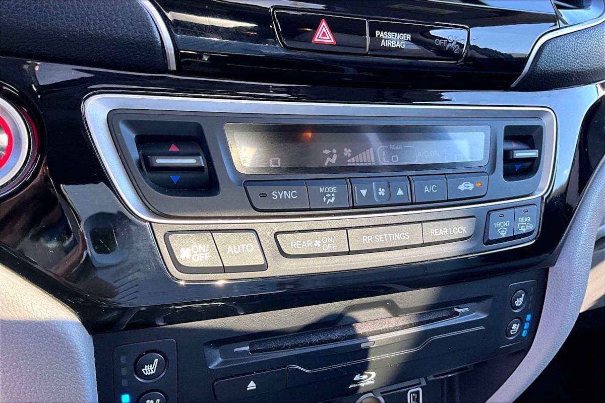 Honda Pilot photo 14