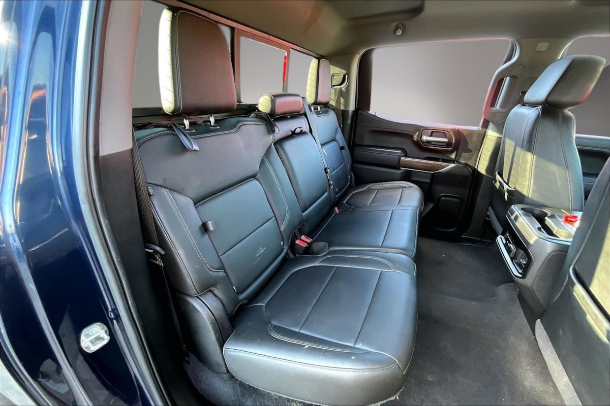 Chevrolet Silverado photo 25